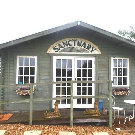 Owls Nest Log Cabin Morpeth Bagian luar foto